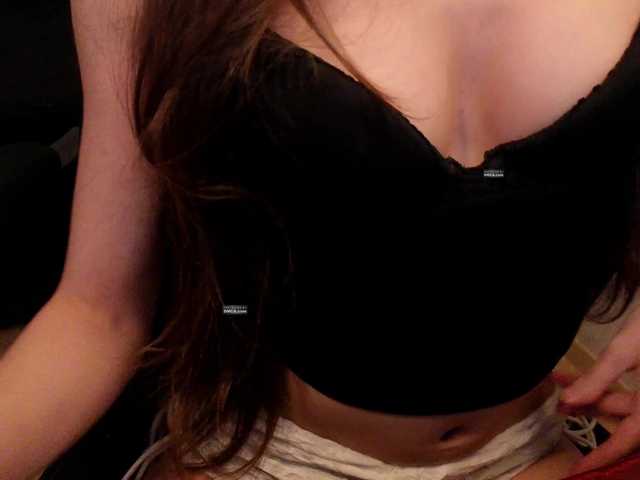 KinkyDiamond live cam on BongaCams