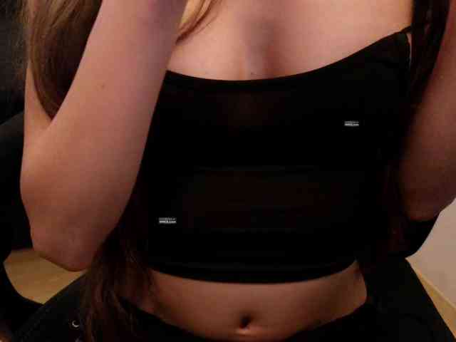 KinkyDiamond webcam