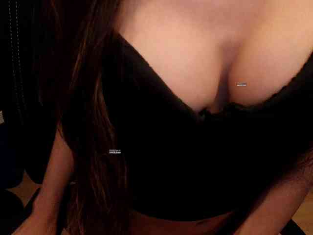 KinkyDiamond webcam