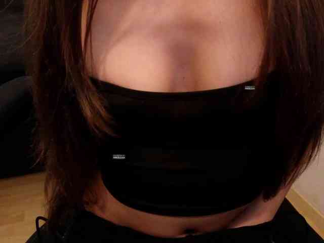 KinkyDiamond webcam