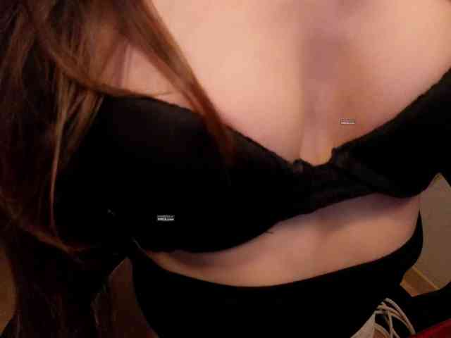 KinkyDiamond webcam