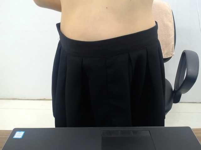 Lady-Young live cam on BongaCams