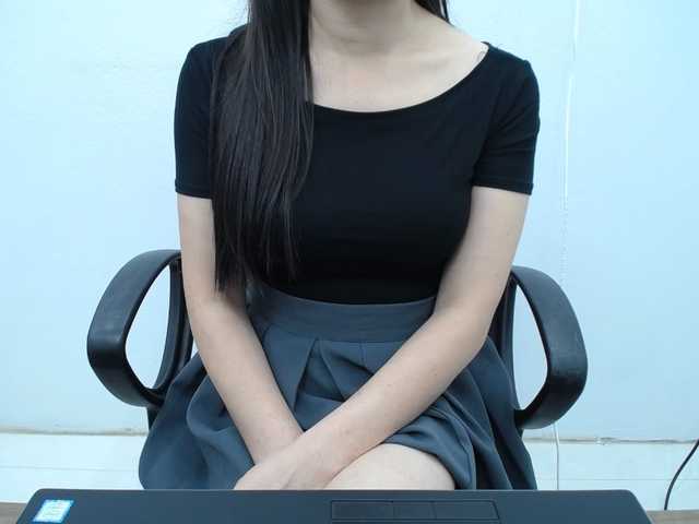 Lady-Young live cam on BongaCams