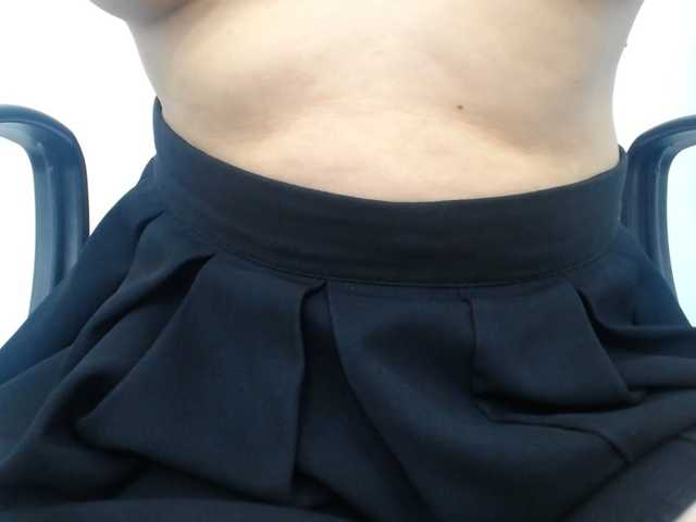 Lady-Young live cam on BongaCams
