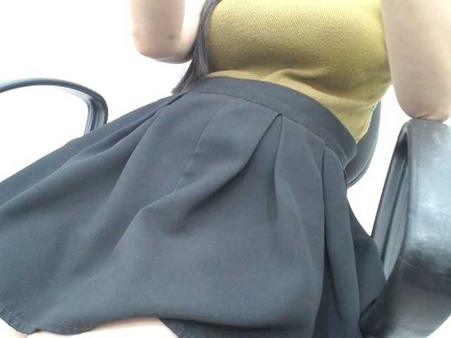 Lady-Young live cam on BongaCams