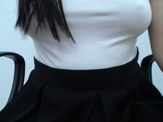 Lady-Young live cam