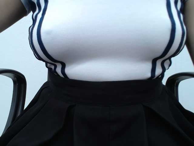 Lady-Young live cam on BongaCams