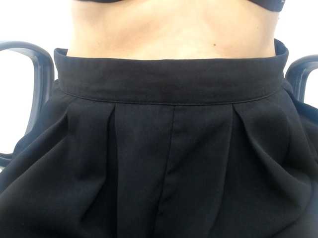 Lady-Young live cam on BongaCams