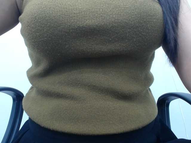 Lady-Young live cam on BongaCams