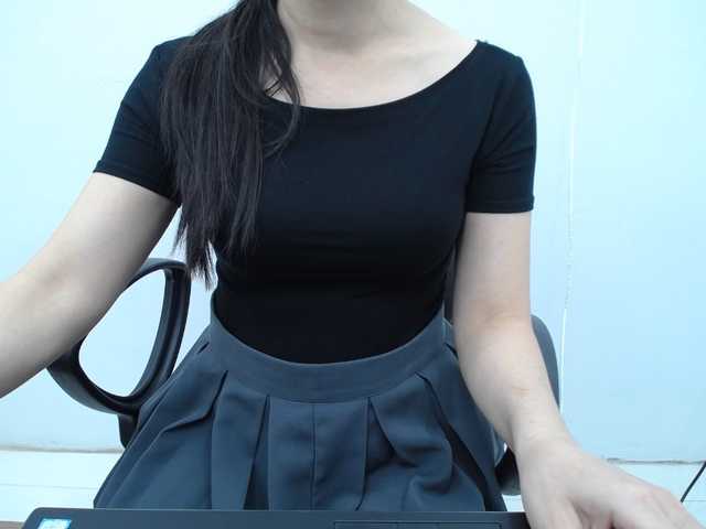 Lady-Young live cam on BongaCams