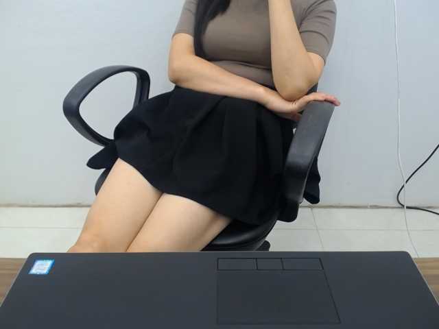 Lady-Young live cam on BongaCams