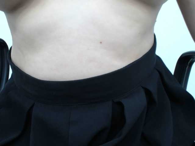 Lady-Young's BongaCams show and profile