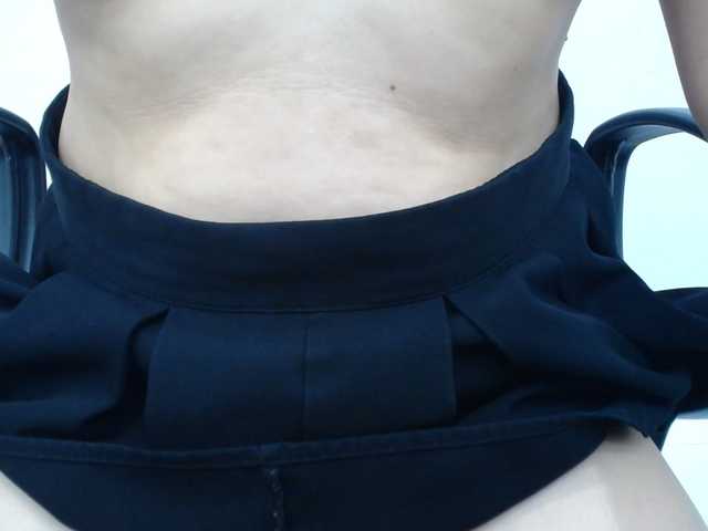 Lady-Young live cam on BongaCams
