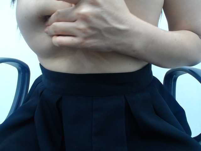 Lady-Young live cam preview