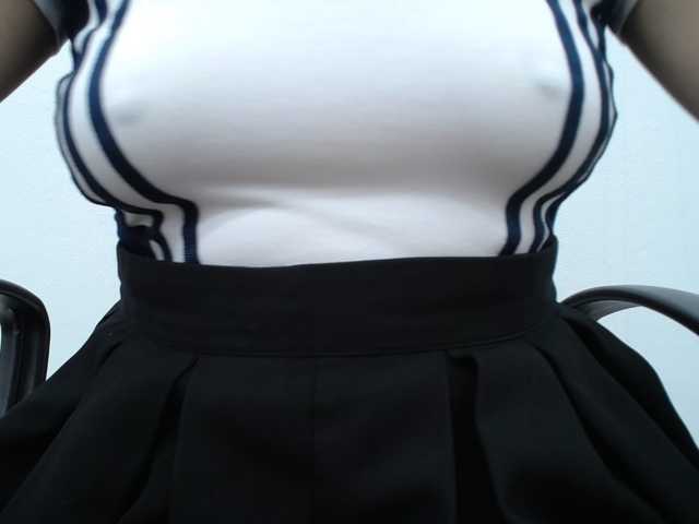 Lady-Young live cam on BongaCams