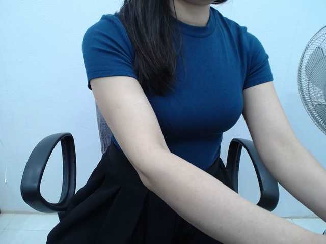 Lady-Young webcam