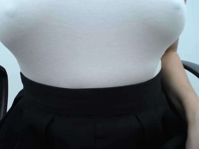 Lady-Young live cam
