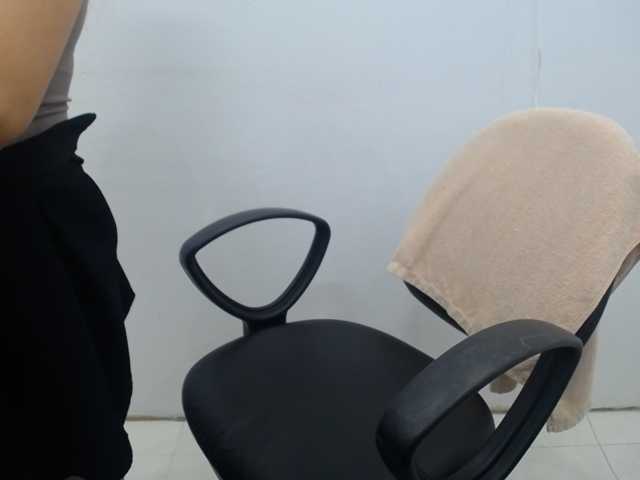 Lady-Young live cam on BongaCams