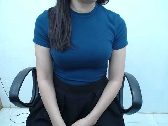 Lady-Young webcam