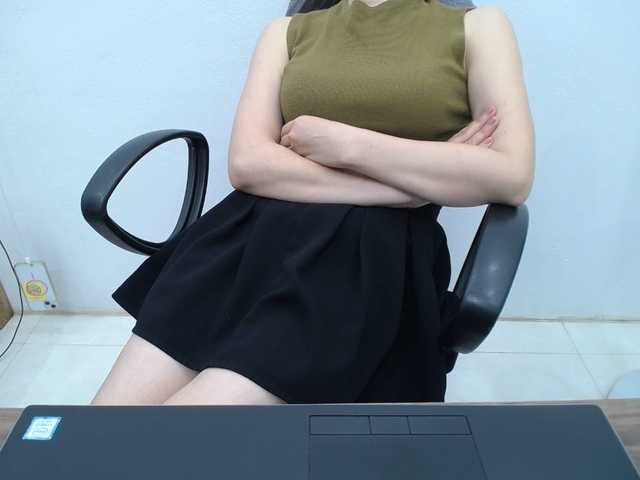 Lady-Young webcam