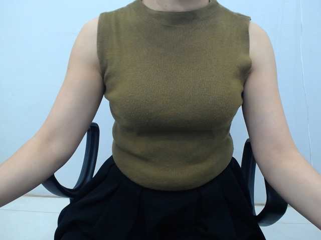 Lady-Young live cam on BongaCams