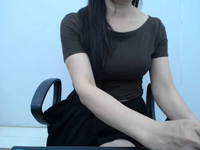 Lady-Young live webcam show