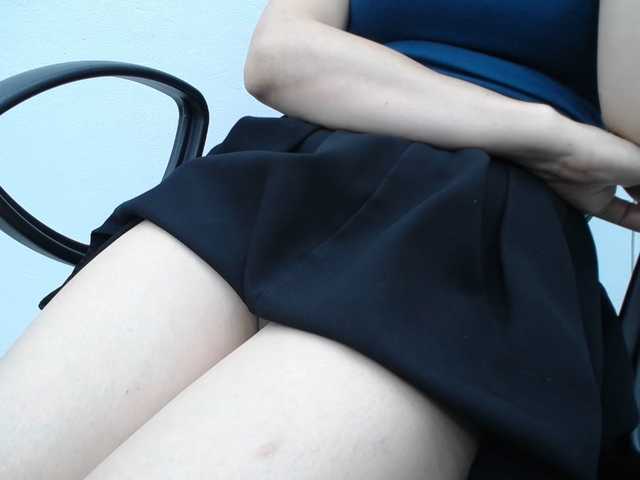 Lady-Young live cam on BongaCams