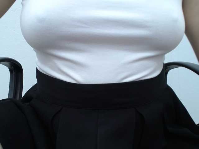 Lady-Young live cam