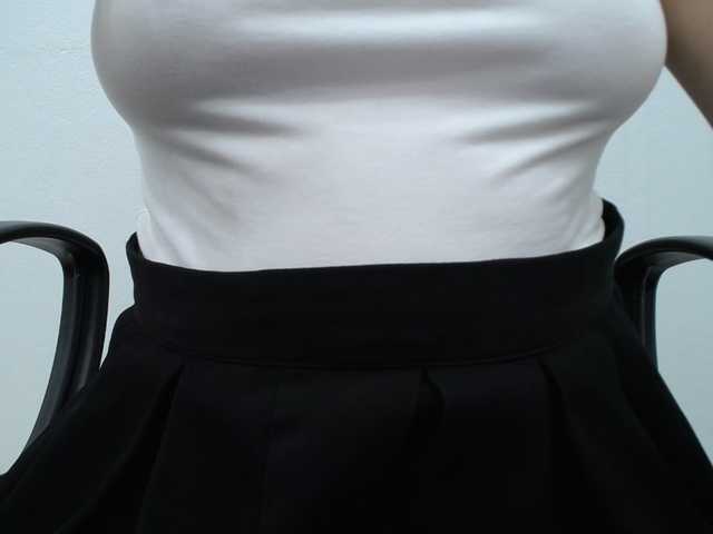 Lady-Young live cam on BongaCams