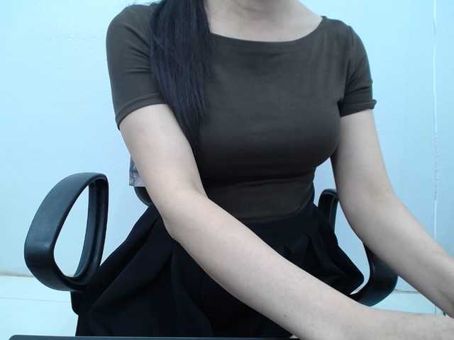 Sex chat gratuit in direct cu Lady-Young pe BongaCams