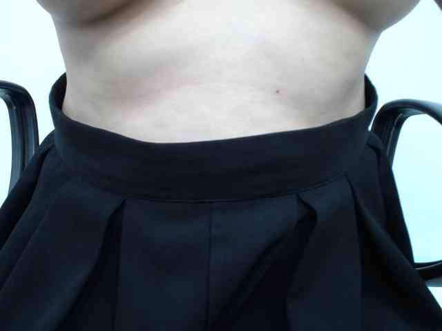 Lady-Young webcam