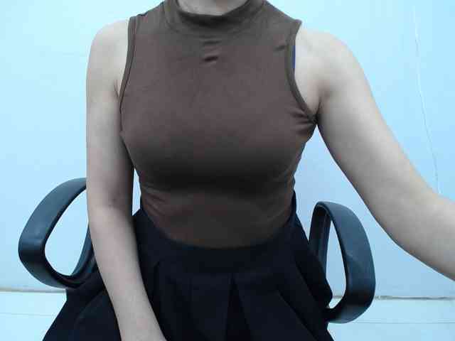 Model: Lady-Young