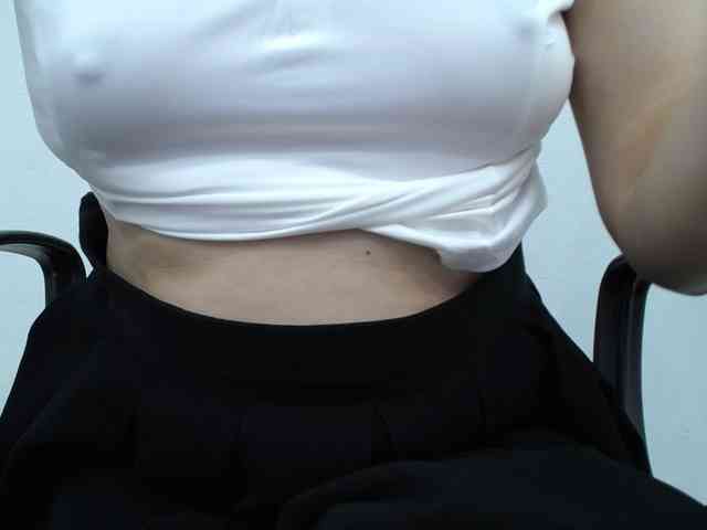 Lady-Young webcam