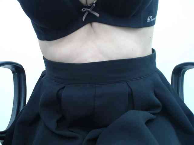 Lady-Young webcam