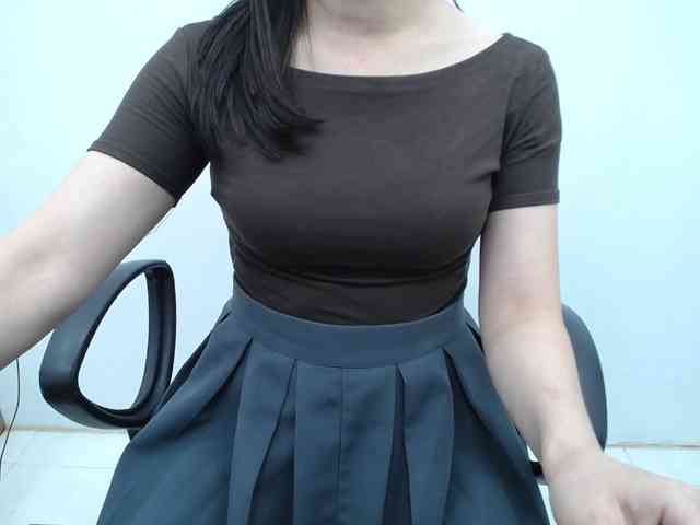 Lady-Young webcam