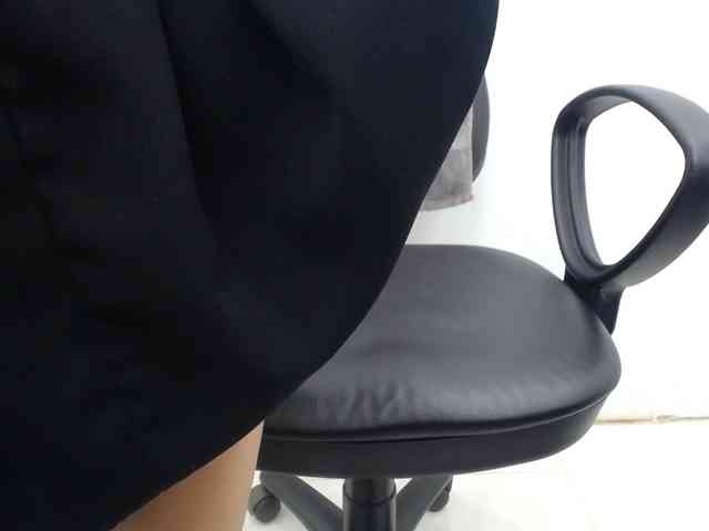 Lady-Young webcam