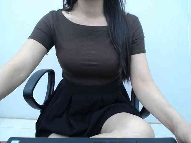 Lady-Young Live Webcam on BongaCams