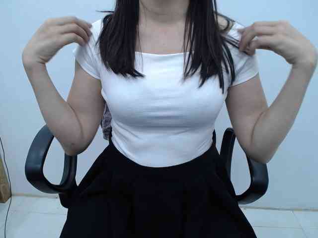 Lady-Young webcam