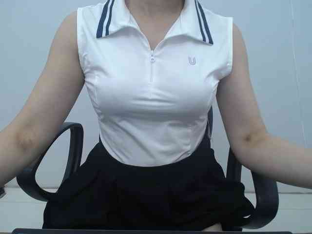 Lady-Young webcam