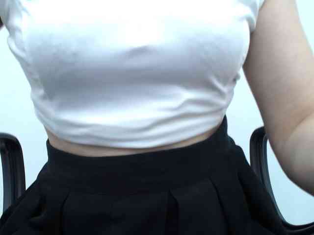 Lady-Young webcam
