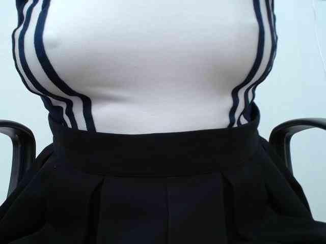Lady-Young webcam