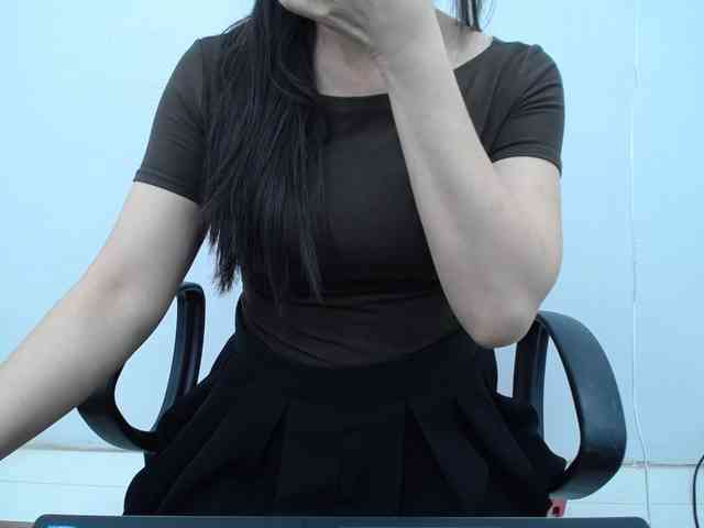 Model: Lady-Young