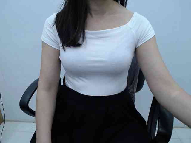 Lady-Young webcam