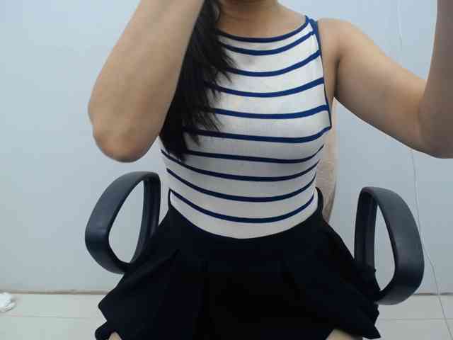Model: Lady-Young