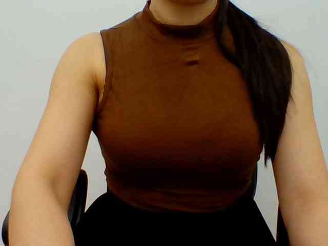 Lady-Young webcam