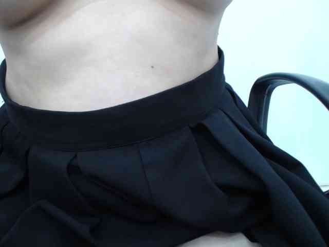 Lady-Young webcam