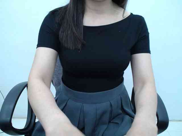 Lady-Young webcam