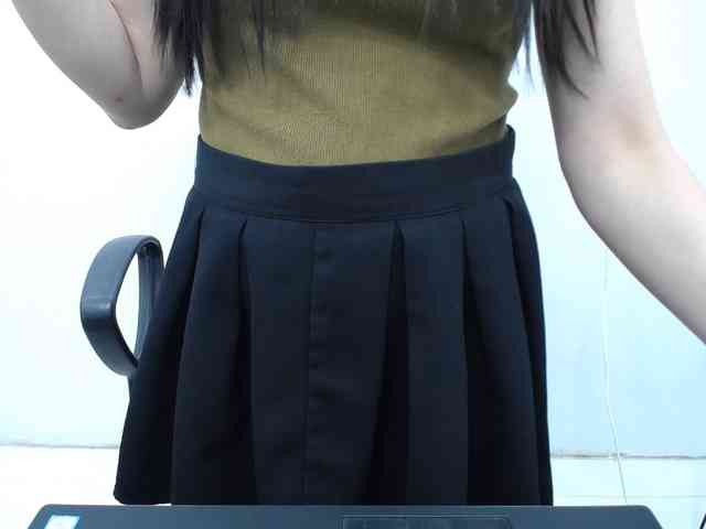 Lady-Young webcam
