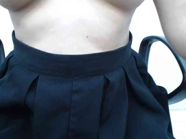 Lady-Young webcam