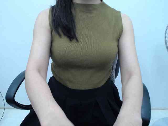 Lady-Young webcam